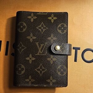 Louis Vuitton PM Agenda
